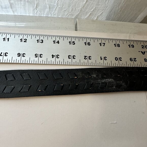 Vintage Brown Leather Belt Rustic Buckle Cutout Design 1.5 in 2X 43 in Everyday - Picture 9 of 11